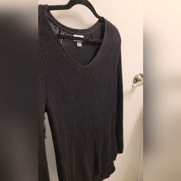 Navy v-neck sweater - Picture 4 of 4